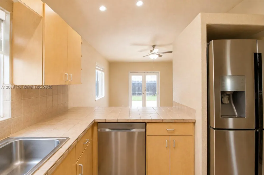 9733 NW 126th Ter Hialeah Gardens, FL 33018