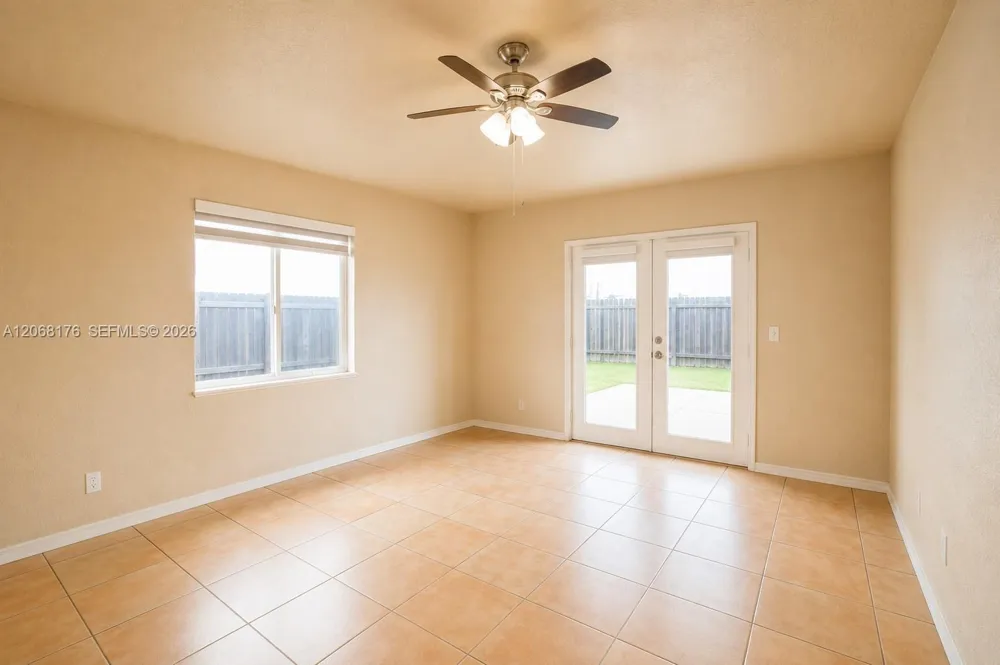9733 NW 126th Ter Hialeah Gardens, FL 33018
