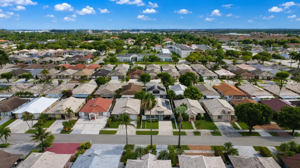 9733 NW 126th Ter Hialeah Gardens, FL 33018