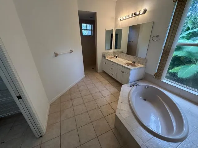 18554 SE OLD TRAIL DRIVE E Jupiter, FL 33478