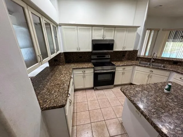 18554 SE OLD TRAIL DRIVE E Jupiter, FL 33478