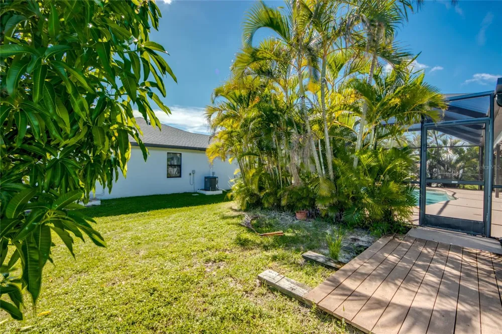 2613 SW 7TH PLACE Cape Coral, FL 33914