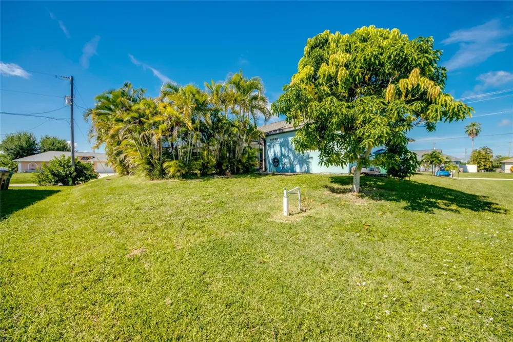 2613 SW 7TH PLACE Cape Coral, FL 33914