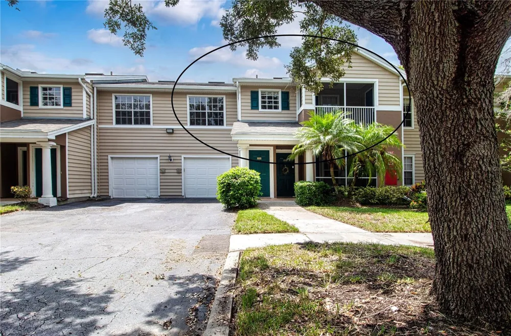 7405 VISTA WAY #203 Bradenton, FL 34202