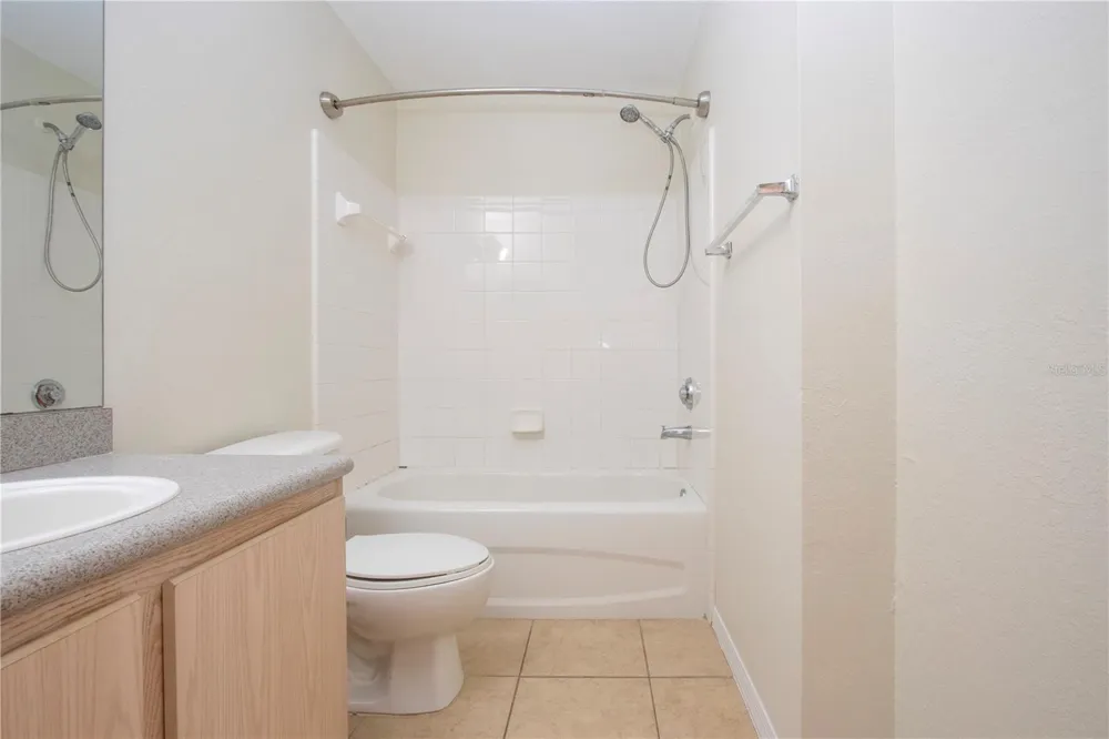 7405 VISTA WAY #203 Bradenton, FL 34202