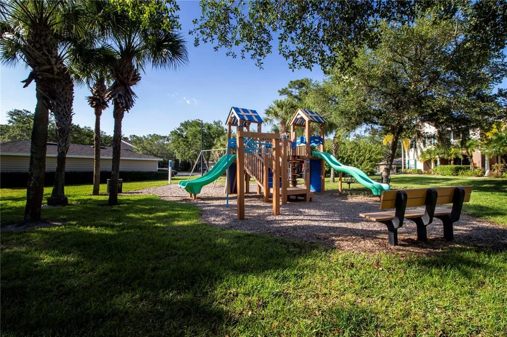 7405 VISTA WAY #203 Bradenton, FL 34202