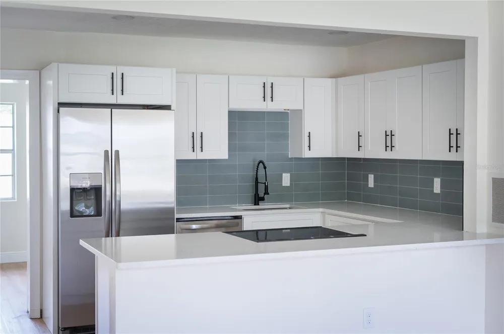 3733 SURREY DRIVE Orlando, FL 32812
