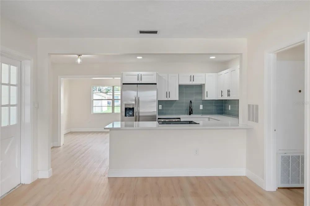 3733 SURREY DRIVE Orlando, FL 32812
