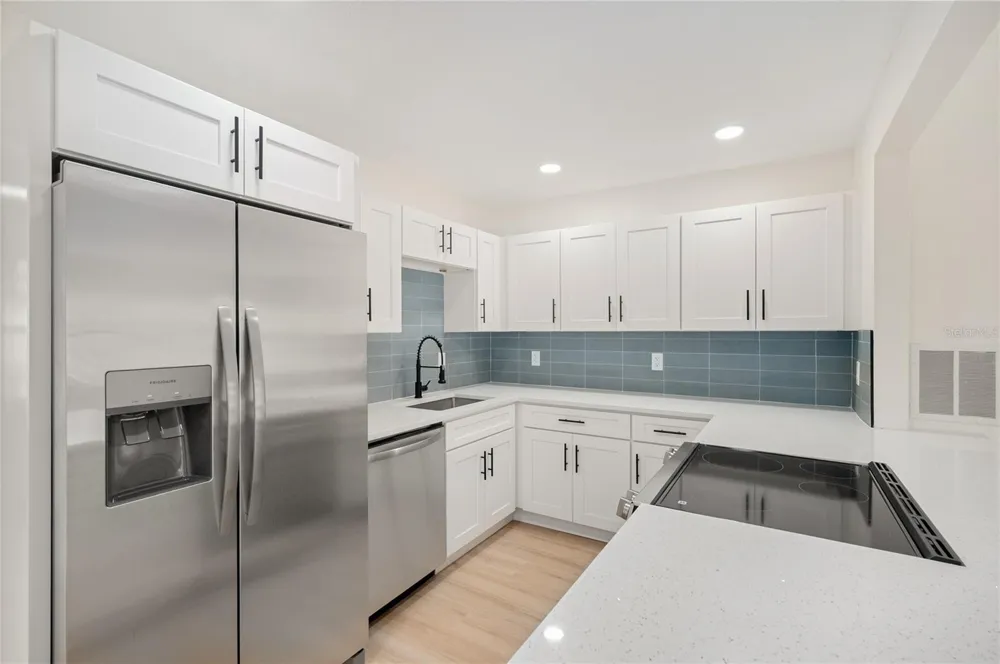 3733 SURREY DRIVE Orlando, FL 32812