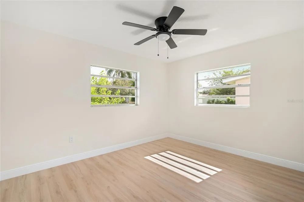 3733 SURREY DRIVE Orlando, FL 32812