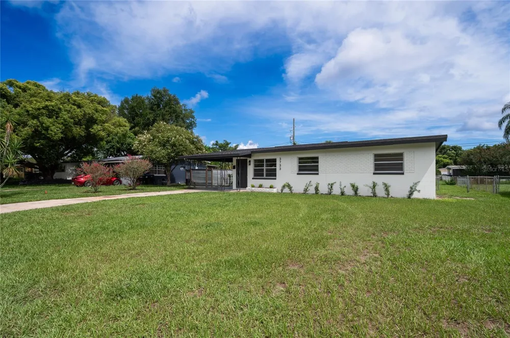 3733 SURREY DRIVE Orlando, FL 32812