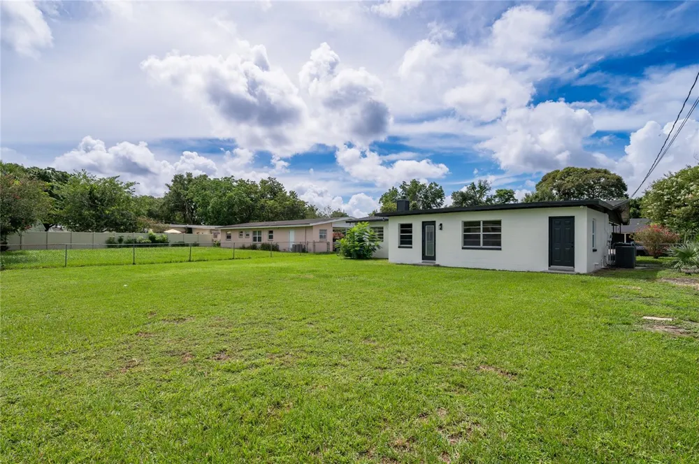 3733 SURREY DRIVE Orlando, FL 32812