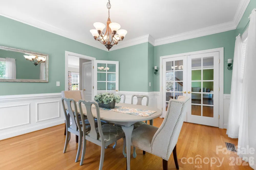 220 Lake Dale Court Clemmons, NC 27012