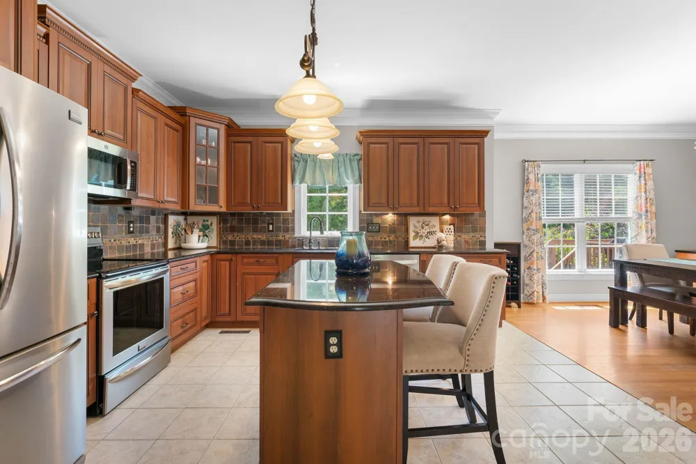 220 Lake Dale Court Clemmons, NC 27012