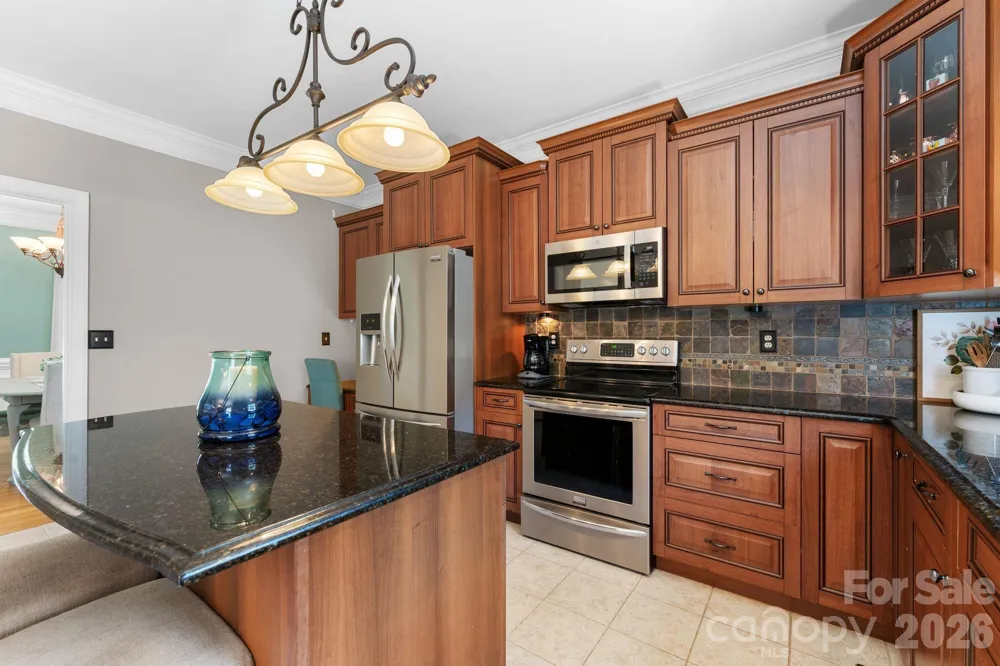 220 Lake Dale Court Clemmons, NC 27012