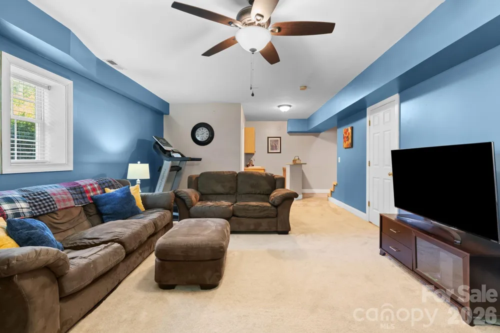220 Lake Dale Court Clemmons, NC 27012