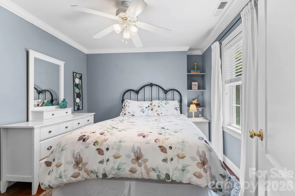 220 Lake Dale Court Clemmons, NC 27012