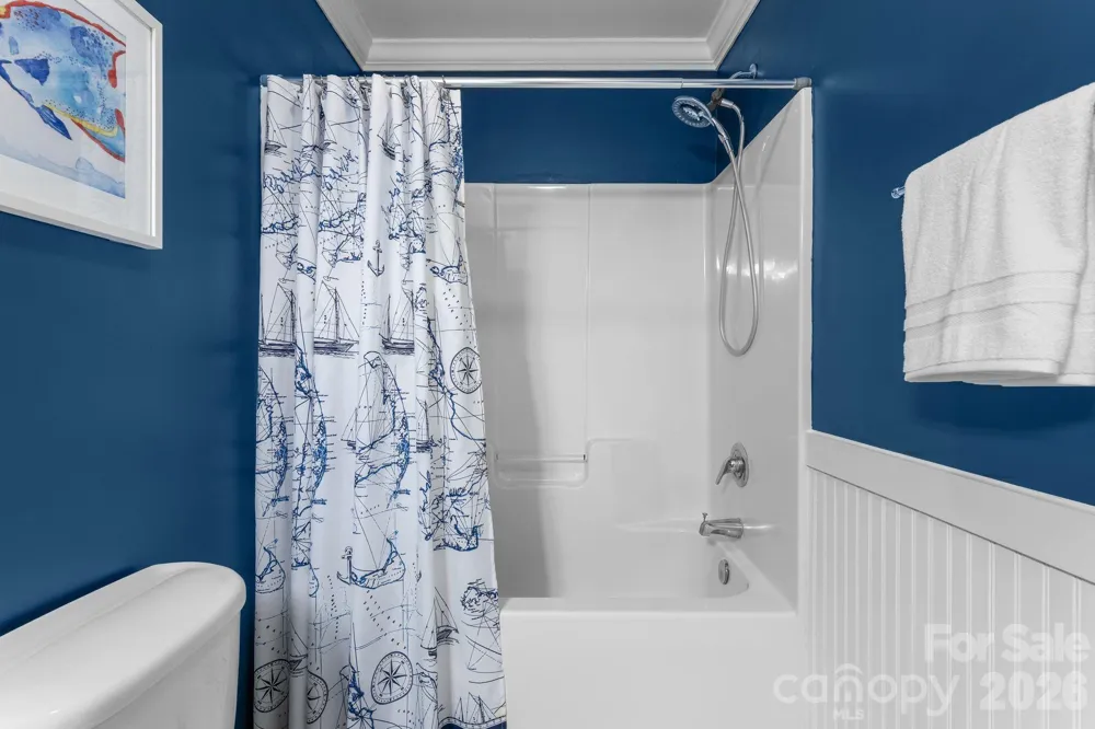 220 Lake Dale Court Clemmons, NC 27012