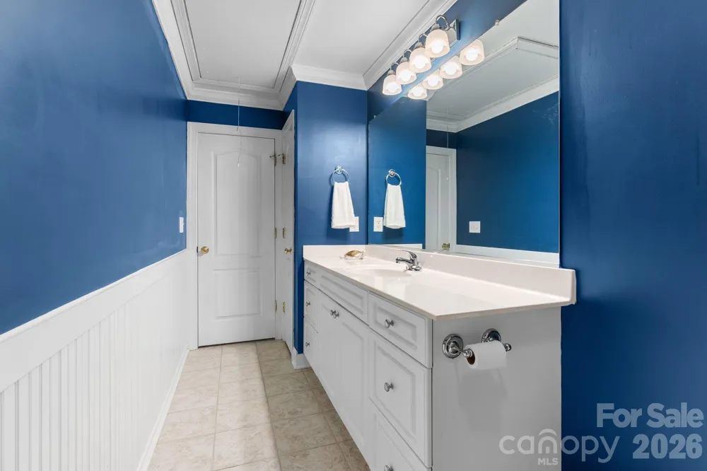 220 Lake Dale Court Clemmons, NC 27012