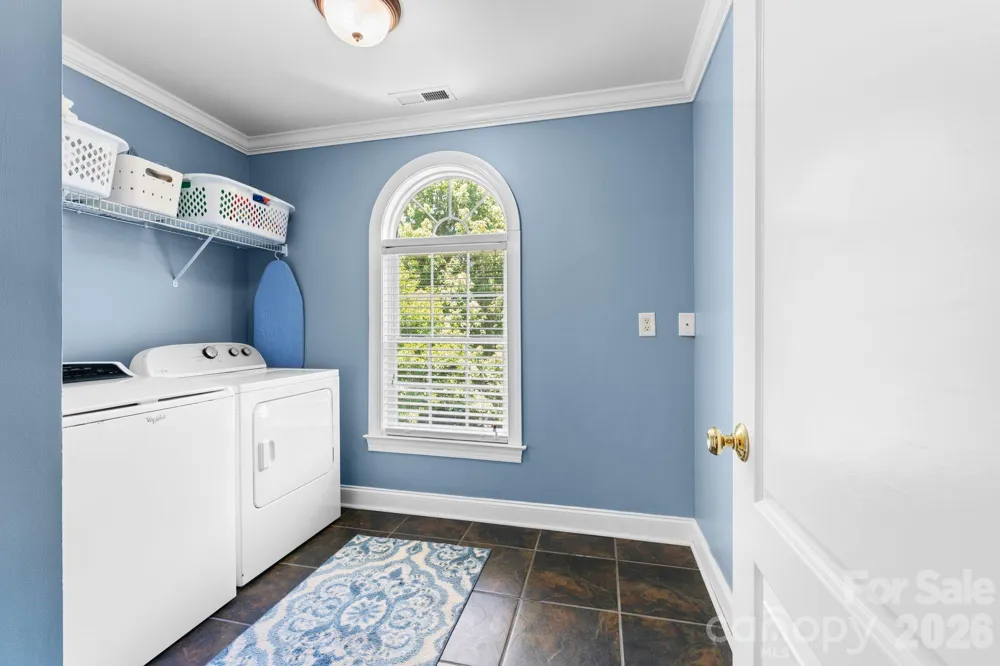 220 Lake Dale Court Clemmons, NC 27012