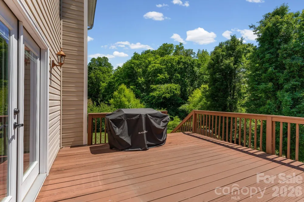 220 Lake Dale Court Clemmons, NC 27012