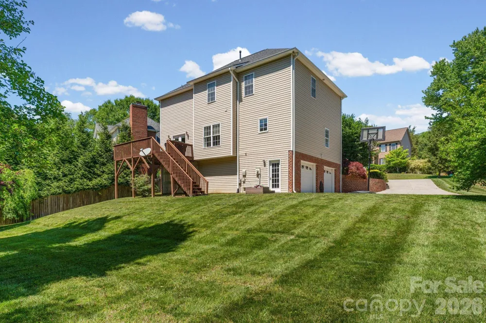 220 Lake Dale Court Clemmons, NC 27012