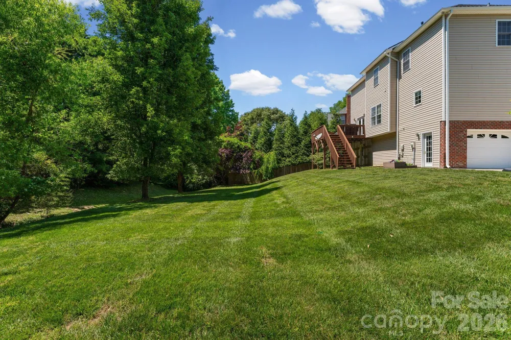 220 Lake Dale Court Clemmons, NC 27012