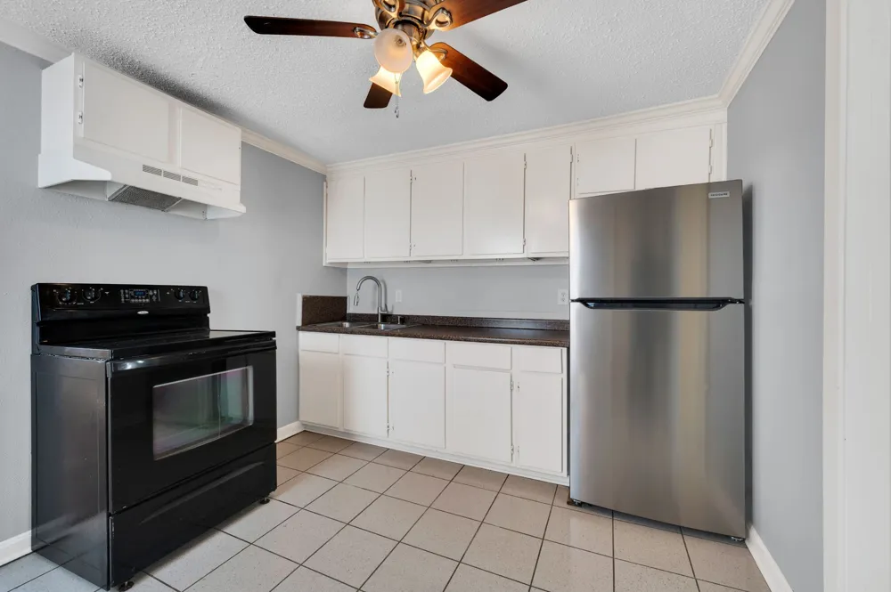 412 E Avenue F Midlothian, TX 76065
