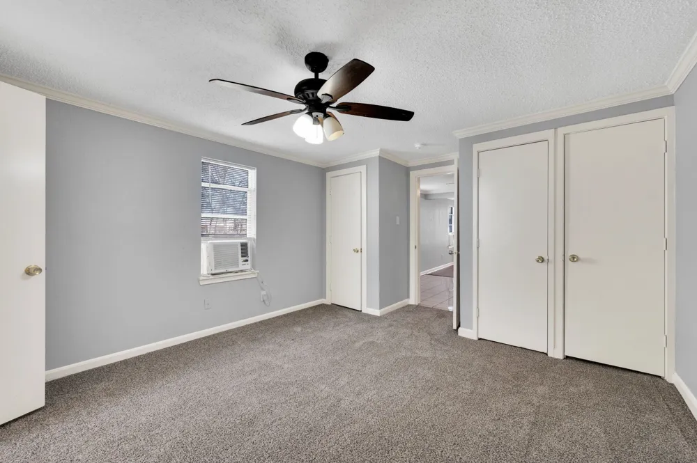 412 E Avenue F Midlothian, TX 76065