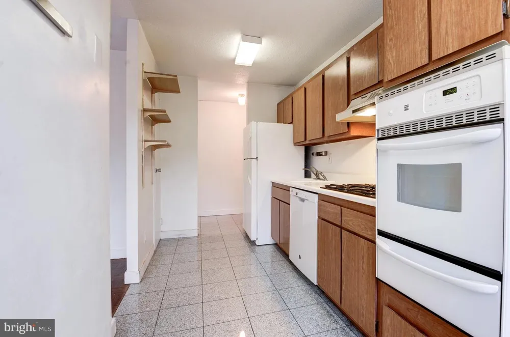 1301 S ARLINGTON RIDGE ROAD S #310 Arlington, VA 22202