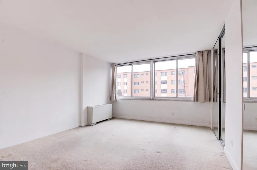 1301 S ARLINGTON RIDGE ROAD S #310 Arlington, VA 22202