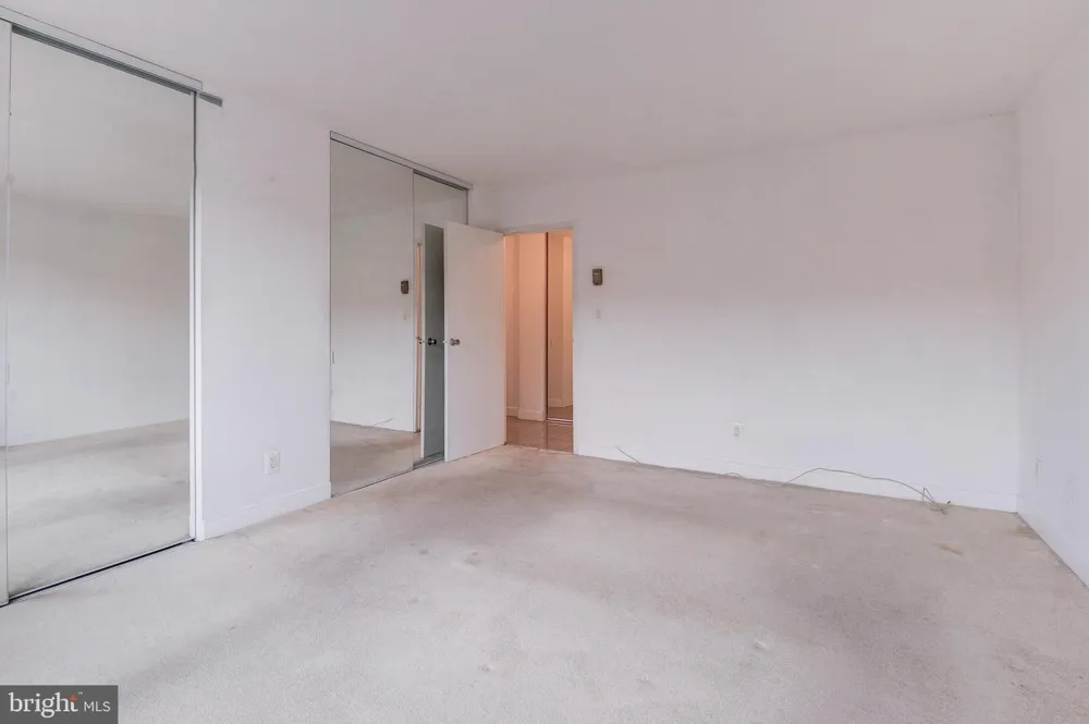 1301 S ARLINGTON RIDGE ROAD S #310 Arlington, VA 22202