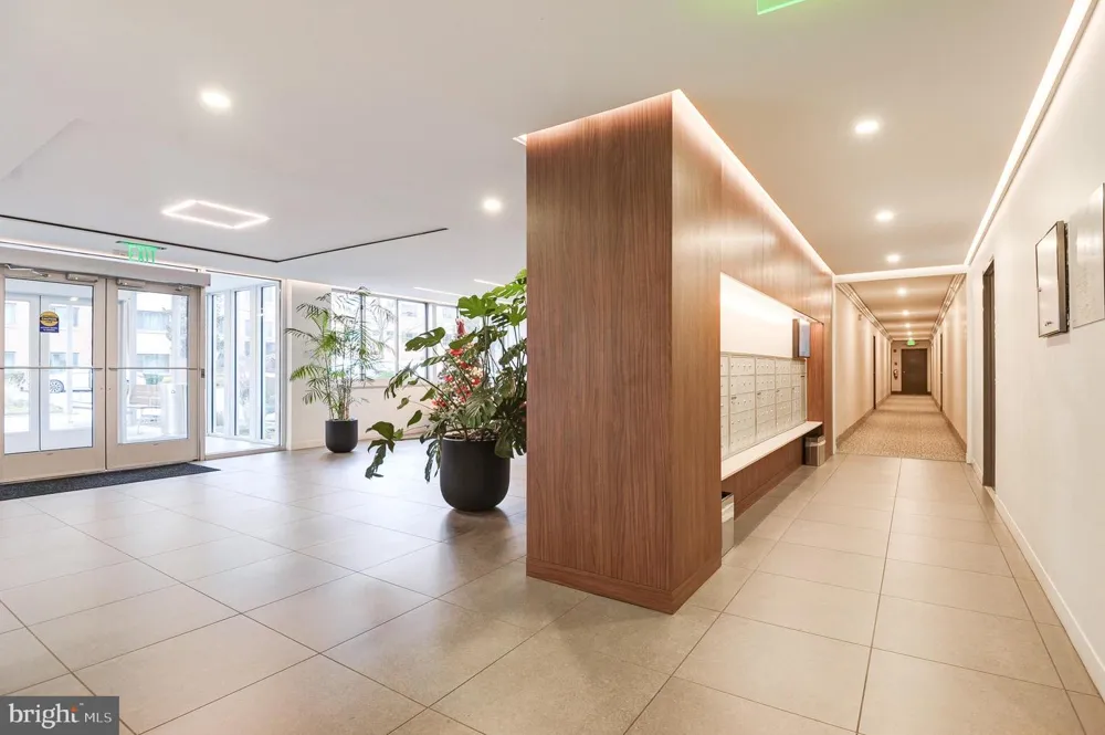 1301 S ARLINGTON RIDGE ROAD S #310 Arlington, VA 22202