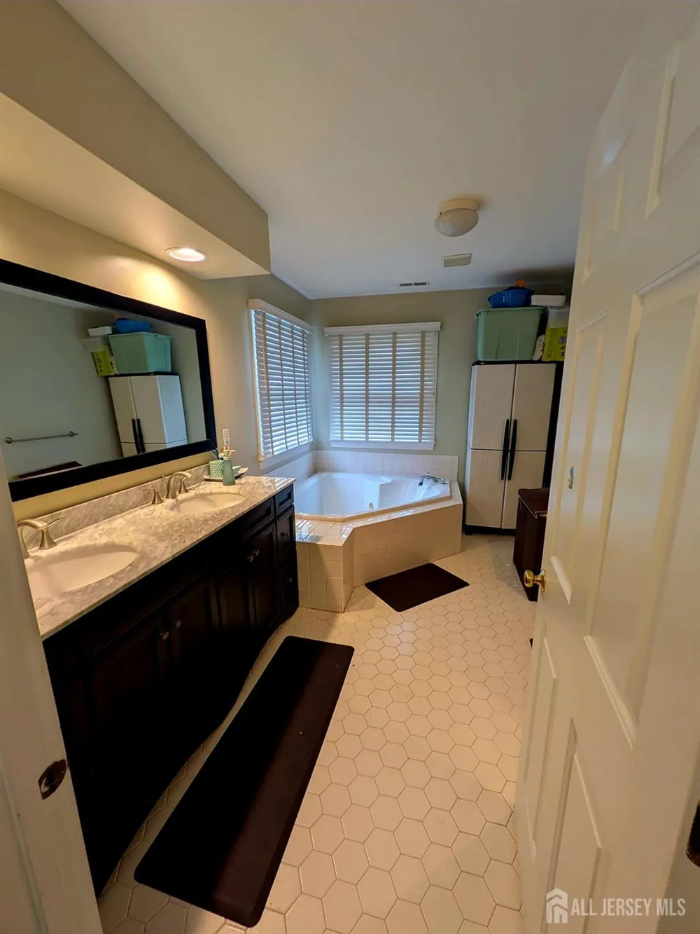 9 April Drive South Brunswick, NJ 08810
