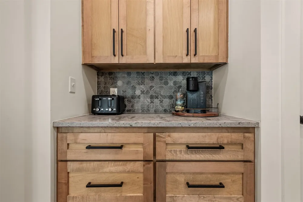 521 S 1st Street Broken Arrow, OK 74012