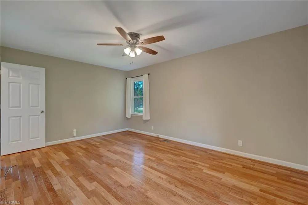 2919 Oak Ridge Road Oak Ridge, NC 27310