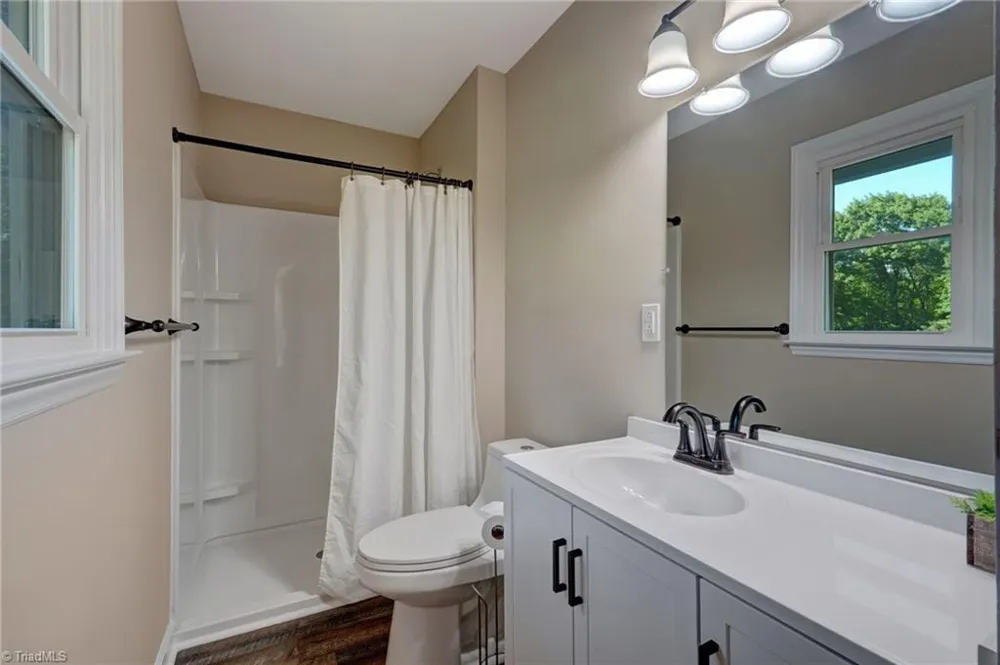 2919 Oak Ridge Road Oak Ridge, NC 27310