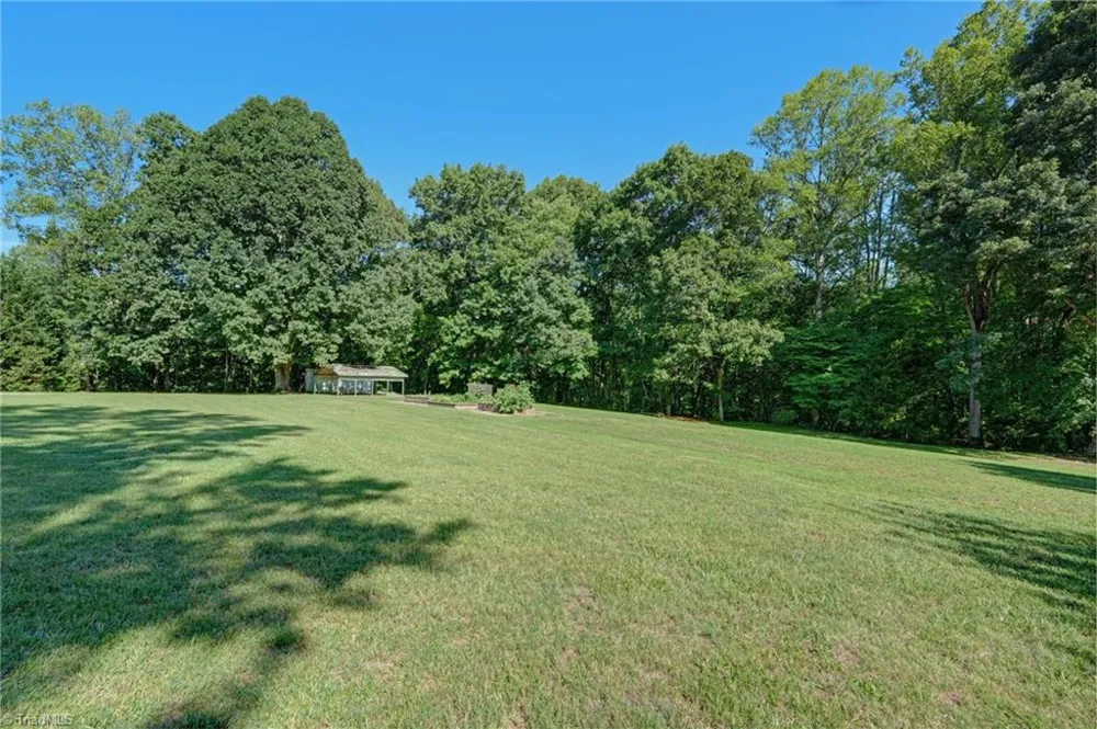 2919 Oak Ridge Road Oak Ridge, NC 27310