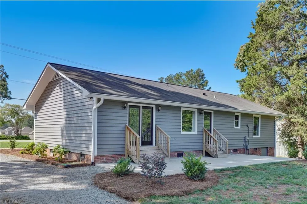 2919 Oak Ridge Road Oak Ridge, NC 27310