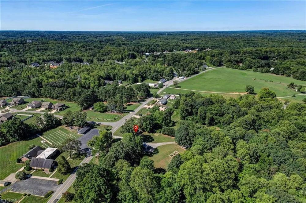 2919 Oak Ridge Road Oak Ridge, NC 27310