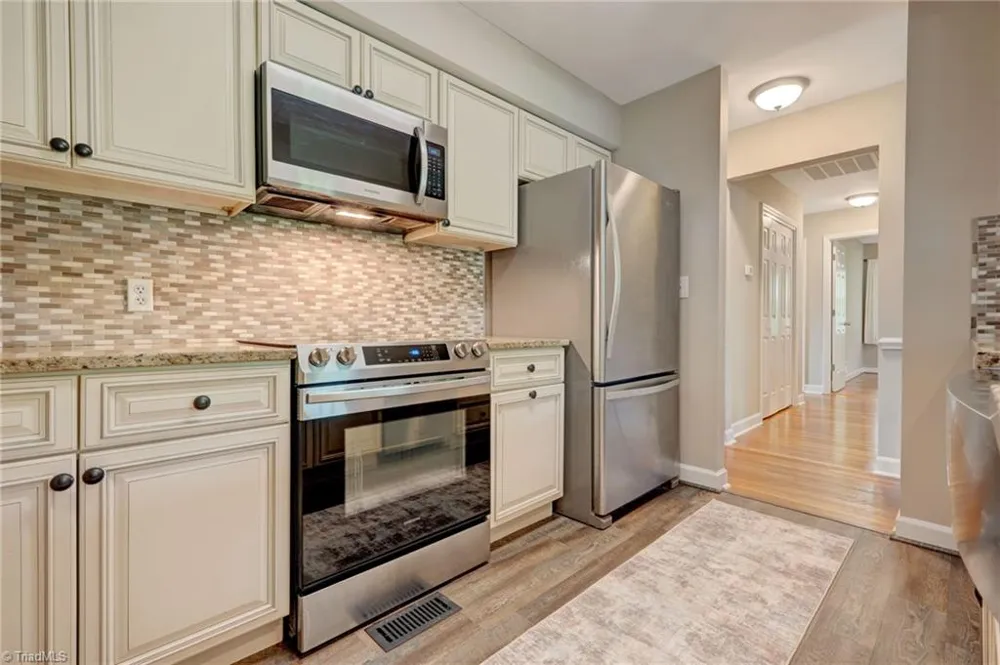 2919 Oak Ridge Road Oak Ridge, NC 27310