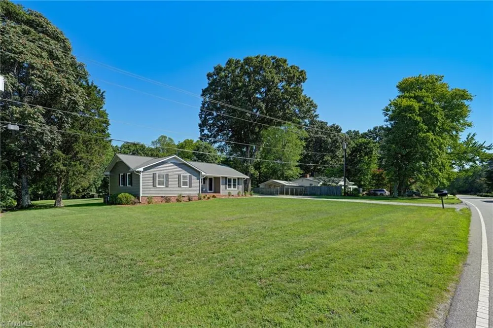 2919 Oak Ridge Road Oak Ridge, NC 27310