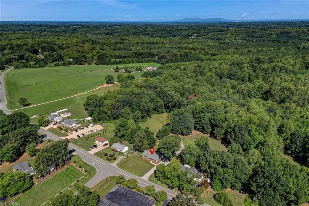 2919 Oak Ridge Road Oak Ridge, NC 27310