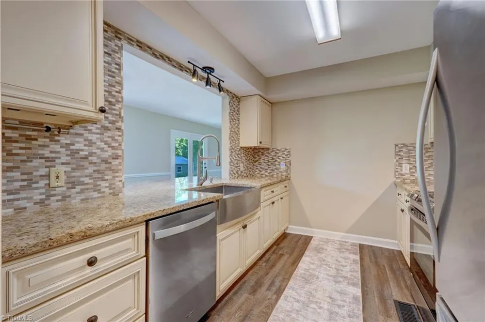 2919 Oak Ridge Road Oak Ridge, NC 27310