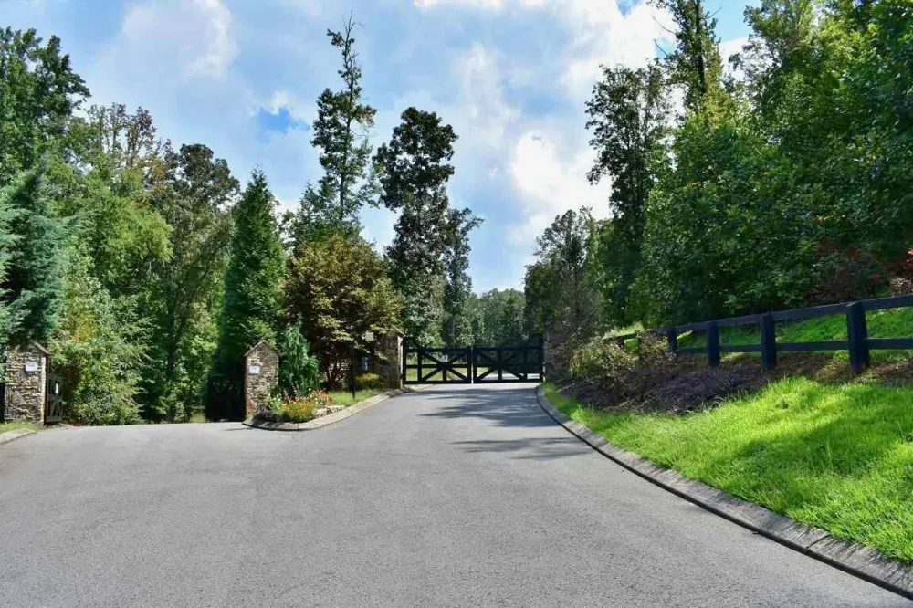 450 Hidden Forest Trail Spring City, TN 37381