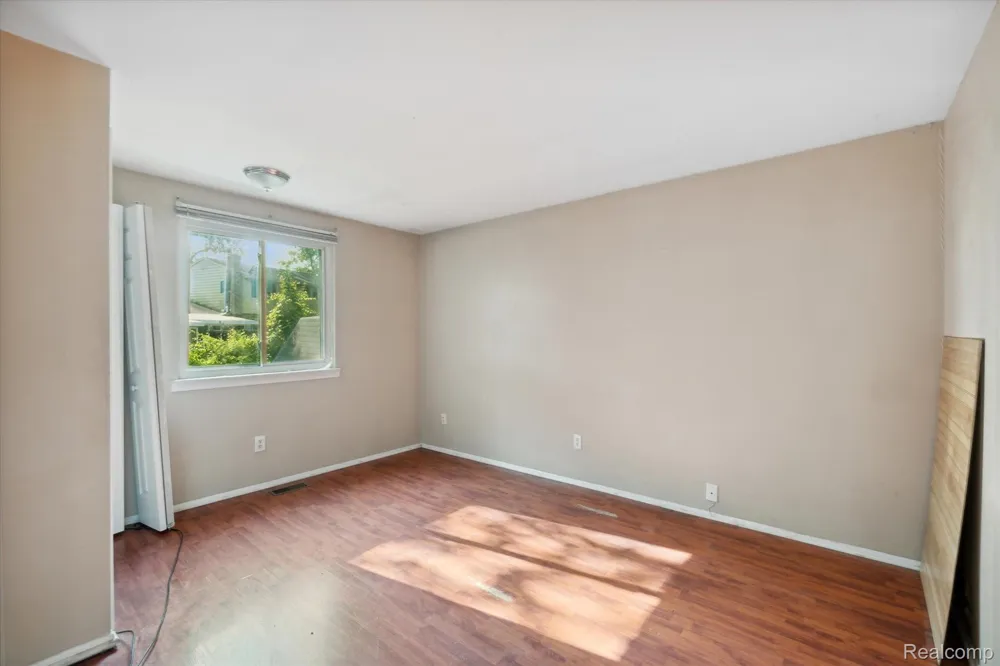 1181 Bangor Road Waterford Charter Township, MI 48328
