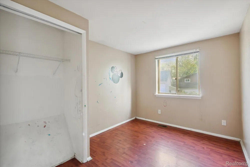 1181 Bangor Road Waterford Charter Township, MI 48328