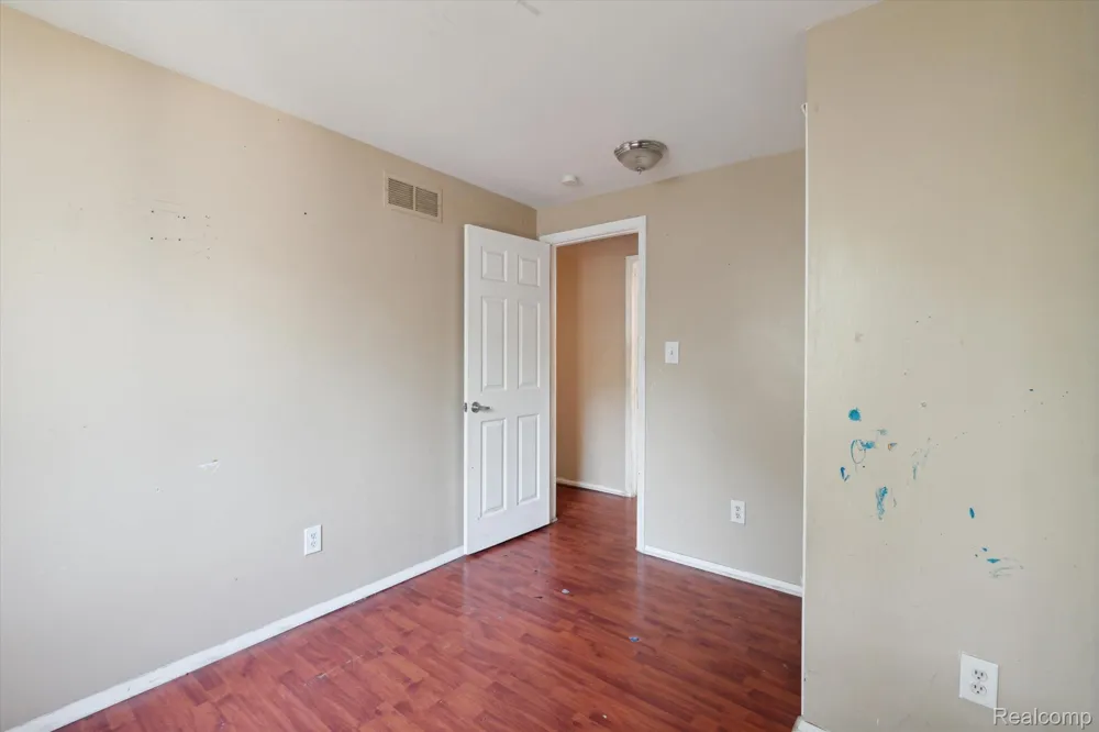 1181 Bangor Road Waterford Charter Township, MI 48328
