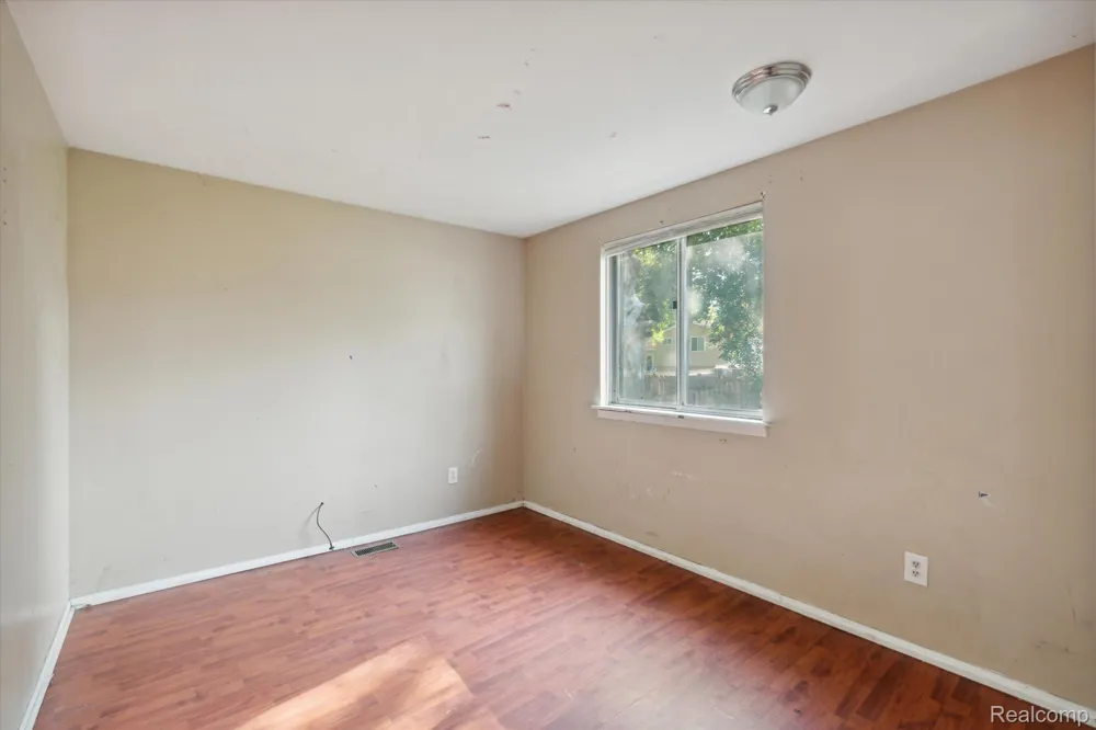 1181 Bangor Road Waterford Charter Township, MI 48328