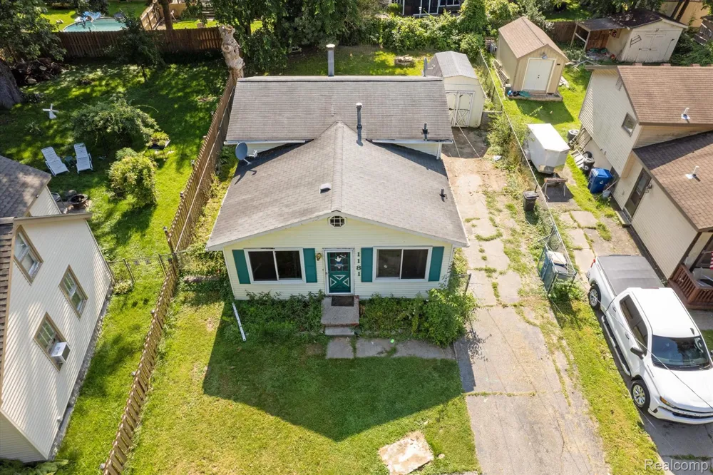 1181 Bangor Road Waterford Charter Township, MI 48328